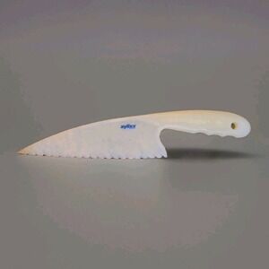 Zyliss Salad Lettuce dessert knife, serrated edge, frosted color, 11" long